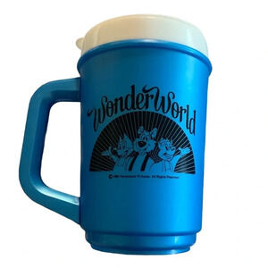 Vintage Wonder World plastic coffee mug